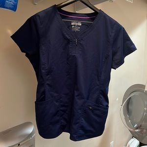 🔆LIKE NEW🔆 NAVY Healing Hands Purple Label Yoga Scrub Top